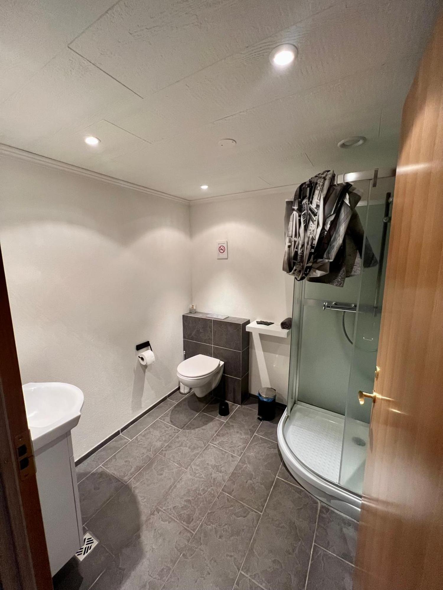 Fisherinn Guesthouse Stokkseyri Екстер'єр фото
